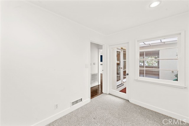 413 Dahlia Avenue, Corona del Mar CA: https://media.crmls.org/medias/3247cb57-3c87-4359-b520-d9998d8a8650.jpg