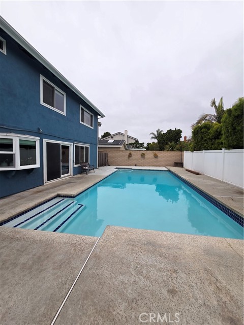 Detail Gallery Image 23 of 31 For 17352 Rob Roy Cir, Huntington Beach,  CA 92647 - 5 Beds | 3 Baths