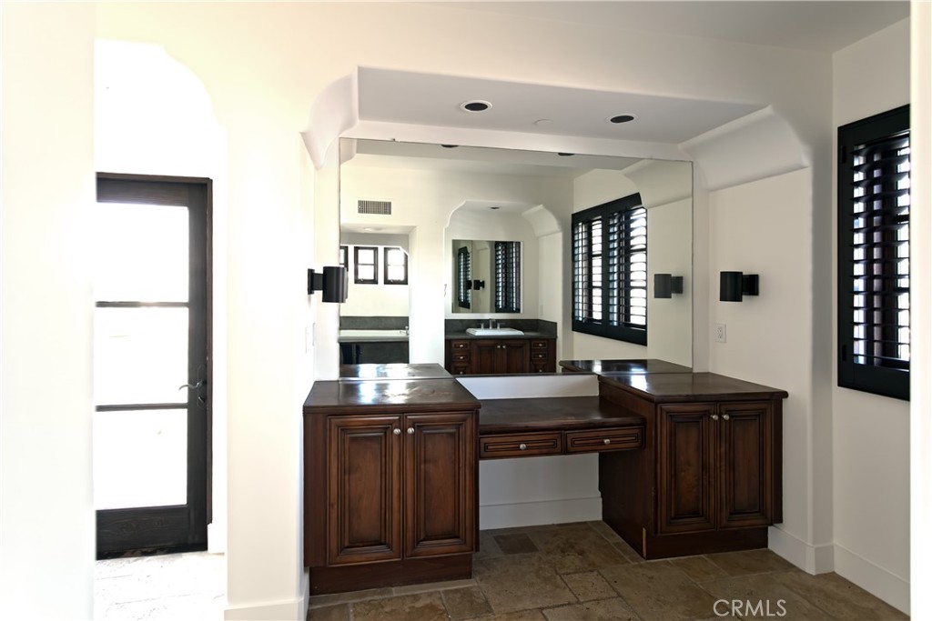 MLS #IG25237871 image #32