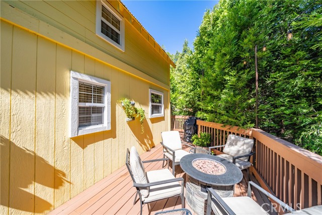Detail Gallery Image 8 of 38 For 795 Glen View Ln, Twin Peaks,  CA 92391 - 3 Beds | 2 Baths