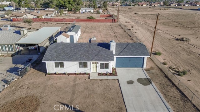 Detail Gallery Image 2 of 20 For 22090 Cherokee Ave, Apple Valley,  CA 92307 - 3 Beds | 2 Baths