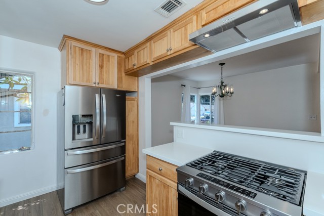 210 N Alberta Place, Fullerton CA: https://media.crmls.org/medias/324a1274-a490-4d7c-9622-acbada5271ea.jpg