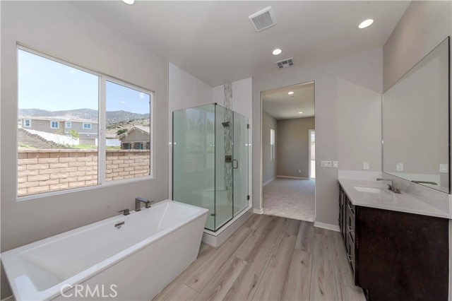 Detail Gallery Image 25 of 42 For 6520 Canyon Oaks Dr, Simi Valley,  CA 93063 - 4 Beds | 3/1 Baths