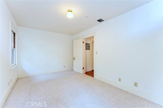 Detail Gallery Image 69 of 74 For 354 N Canon Ave, Sierra Madre,  CA 91024 - 4 Beds | 3/1 Baths