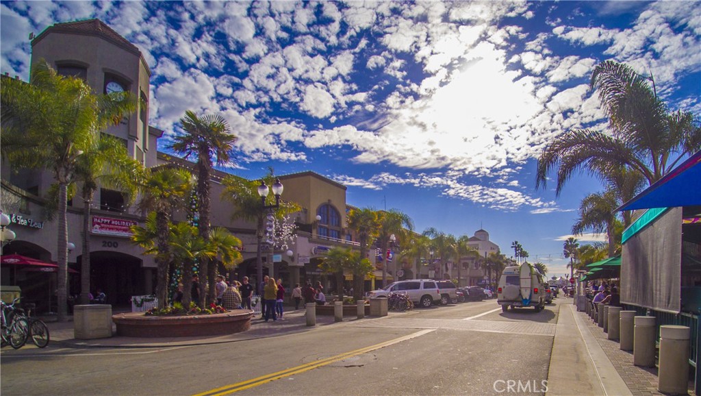 MLS #OC25081773 img 5
