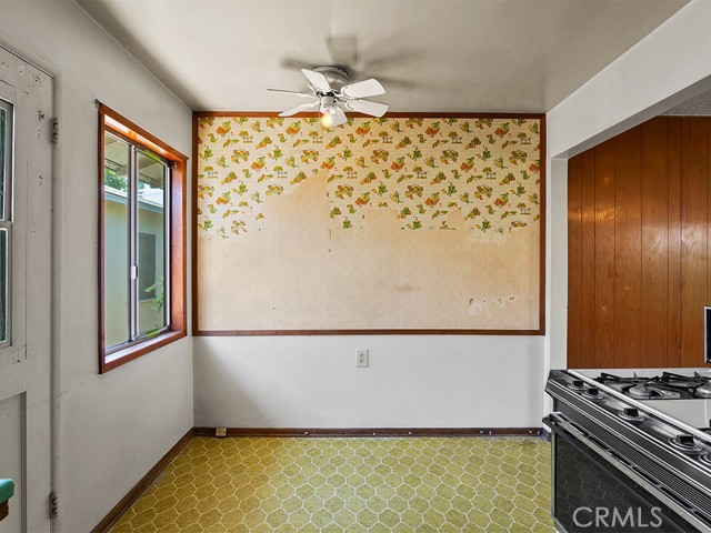 1206 West Victory Boulevard photo 8