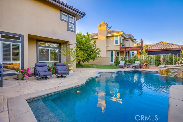 4 Sugarpine Drive, Trabuco Canyon CA: https://media.crmls.org/medias/324c187c-2e4f-4c27-ab75-aab63f5e26d2.jpg