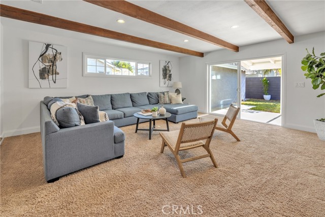 Detail Gallery Image 5 of 23 For 6714 E Premium St, Long Beach,  CA 90808 - 3 Beds | 2 Baths