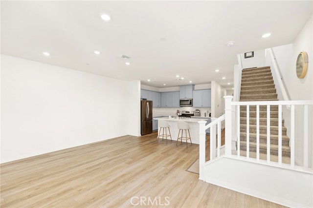 Detail Gallery Image 11 of 32 For 3906 E Coronado Privado, Ontario,  CA 91761 - 3 Beds | 2/1 Baths