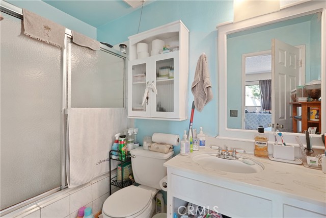 Detail Gallery Image 13 of 18 For 6255 Woodman Ave #103,  Van Nuys,  CA 91401 - 2 Beds | 2 Baths