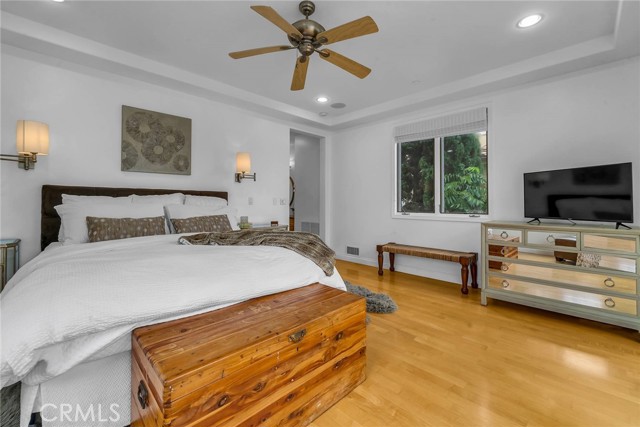 705 Juanita Avenue, Redondo Beach, California 90277, 5 Bedrooms Bedrooms, ,2 BathroomsBathrooms,Residential,Sold,Juanita,SB22157275