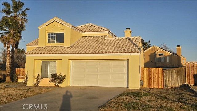 Detail Gallery Image 2 of 3 For 37224 43rd, Palmdale,  CA 93552 - 3 Beds | 3 Baths