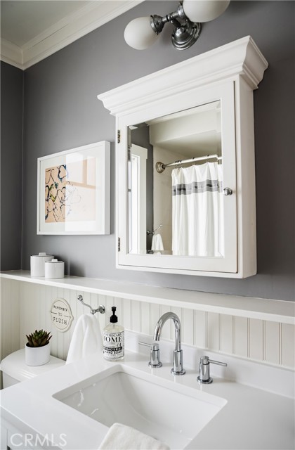 517 5th Street, Manhattan Beach, California 90266, 3 Bedrooms Bedrooms, ,2 BathroomsBathrooms,Residential,Sold,5th,SB22046594