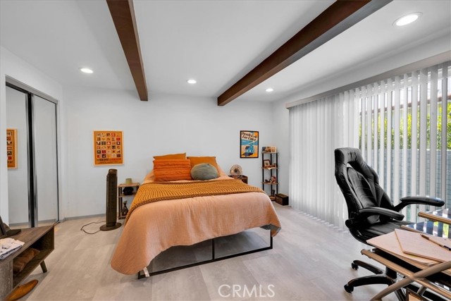 595 S Calle Santa Rosa, Palm Springs CA: https://media.crmls.org/medias/32506dab-8acc-49ab-b80e-59d008dc6fb7.jpg