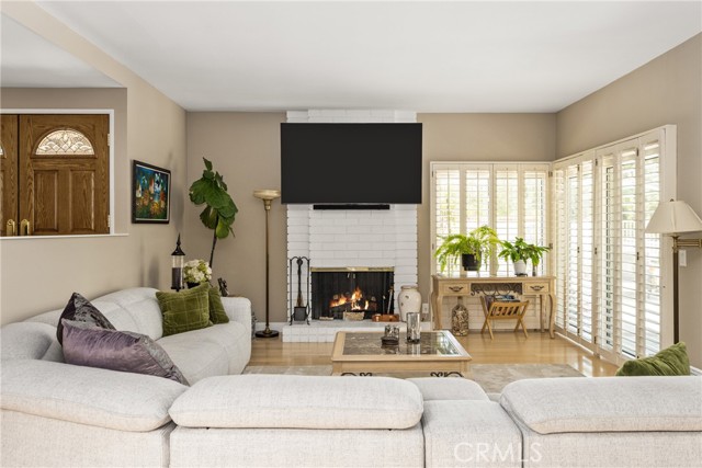 8009 E Eucalyptus Trail, Orange CA: https://media.crmls.org/medias/3250a19e-a0b6-4439-8d91-f0c07a2407ad.jpg