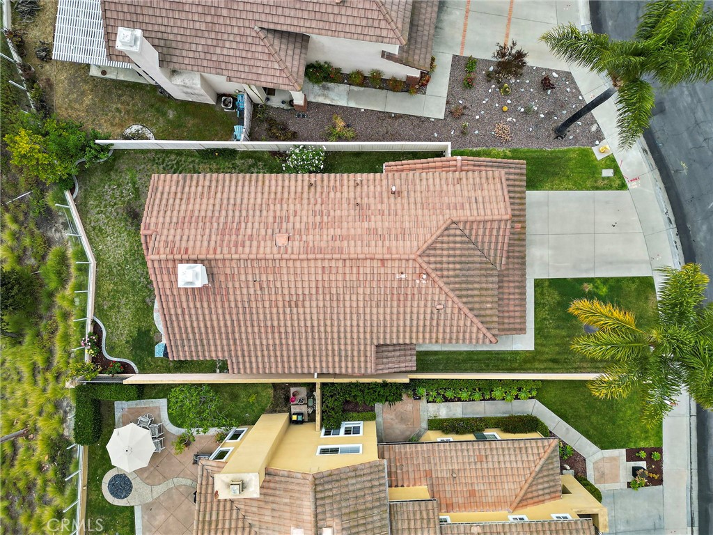 https://media.crmls.org/medias/3250be31-f994-4fc4-a676-a589b94b73df.jpg?preset=X-Large