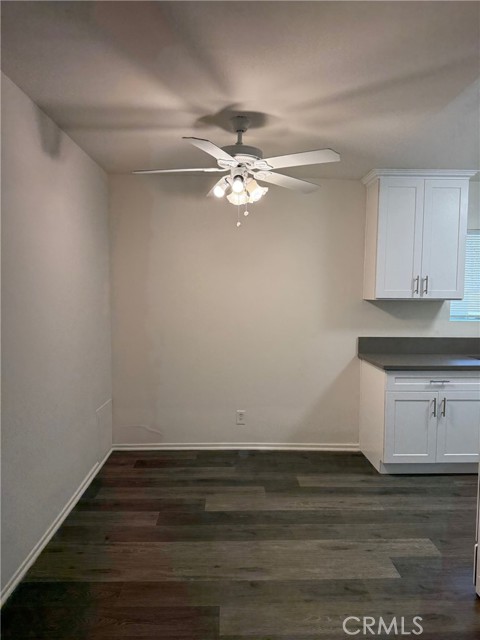 943 N Louise Street, Glendale CA: https://media.crmls.org/medias/3251180d-4900-44c6-ace9-59c9c7012e67.jpg