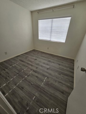 9633 Juniper Avenue, Fontana CA: https://media.crmls.org/medias/3252441e-ba8a-4538-b565-04da8c91f8af.jpg
