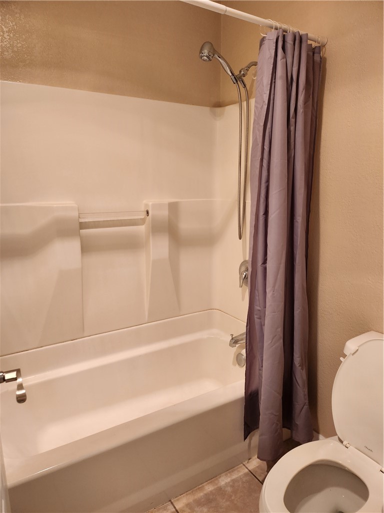 Detail Gallery Image 12 of 21 For 1345 Cabrillo Park #E10,  Santa Ana,  CA 92701 - 1 Beds | 1 Baths