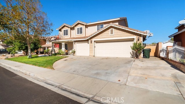 Detail Gallery Image 2 of 39 For 17036 La Vida Ct, Fontana,  CA 92337 - 4 Beds | 2/1 Baths