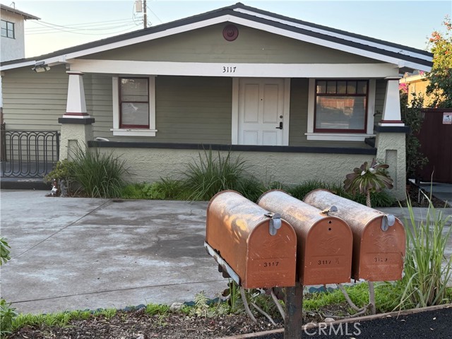 Detail Gallery Image 12 of 17 For 3117 Lincoln, Altadena,  CA 91001 - 4 Beds | 2 Baths