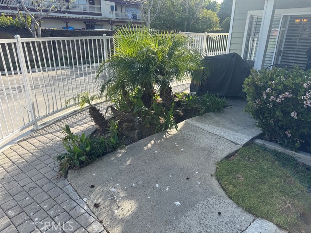 Detail Gallery Image 13 of 32 For 22031 Main, Carson,  CA 90745 - 2 Beds | 2 Baths