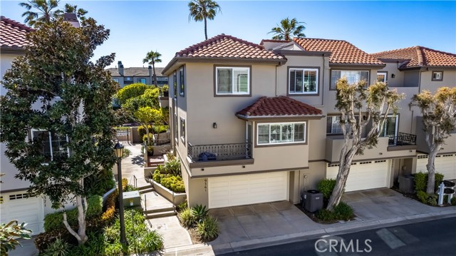 Detail Gallery Image 39 of 46 For 19361 Maidstone Ln, Huntington Beach,  CA 92648 - 3 Beds | 2/1 Baths