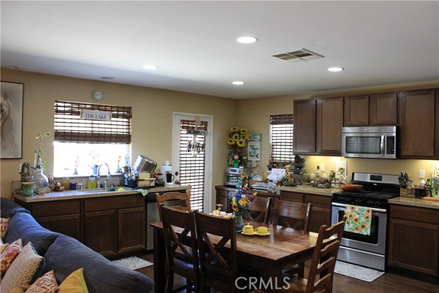 Image 13 of 22 For 34156 Hillside Drive