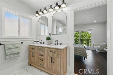 Detail Gallery Image 33 of 56 For 2111 S Bronson Ave, Los Angeles,  CA 90018 - – Beds | – Baths