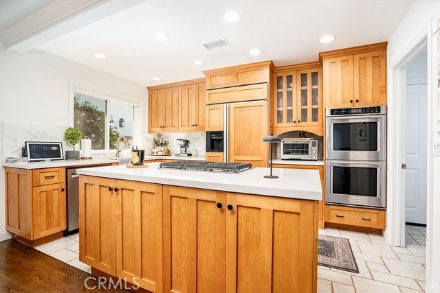 Detail Gallery Image 7 of 24 For 2012 Diana Lane, Newport Beach,  CA 92660 - 4 Beds | 4 Baths