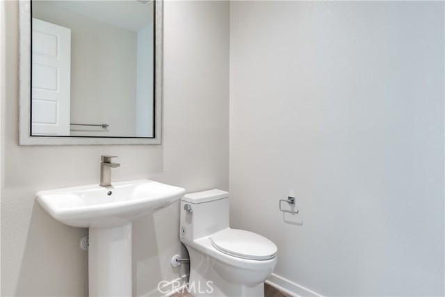 Detail Gallery Image 12 of 48 For 6536 Canyon Oaks Dr, Simi Valley,  CA 93063 - 5 Beds | 5/1 Baths