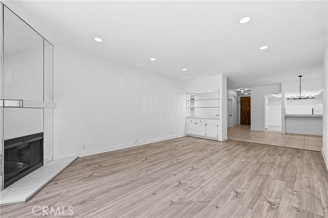 Detail Gallery Image 31 of 49 For 1630 S Bentley Ave #103,  Los Angeles,  CA 90025 - 2 Beds | 2/1 Baths