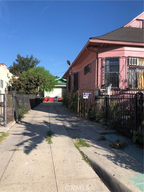 4618 Wall Street #2, Los Angeles, CA, 90011 4618 Wall Street #2, Los Angeles, CA, 90011