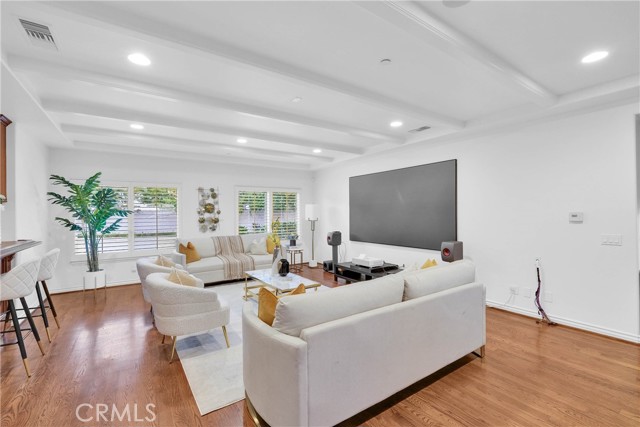 2479 Cliff Road, Upland CA: https://media.crmls.org/medias/3257ab4a-1279-4a3a-8d17-a685ac16c4e4.jpg