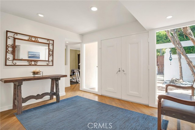 Detail Gallery Image 7 of 45 For 11967 Sunshine Ter, Studio City,  CA 91604 - 4 Beds | 3 Baths