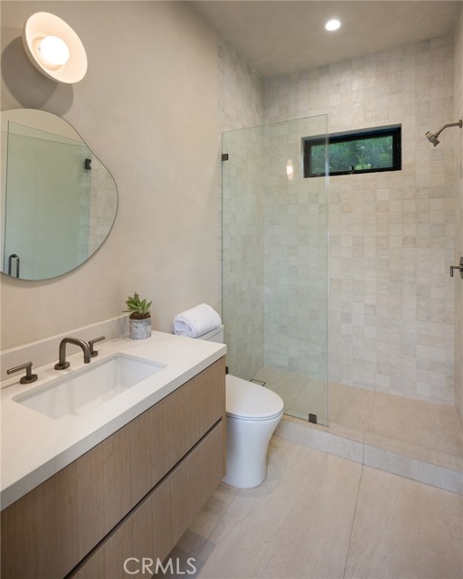 4320 Teesdale Avenue, Studio City CA: https://media.crmls.org/medias/325876b4-cbd3-45da-8eaa-b40d59469af2.jpg