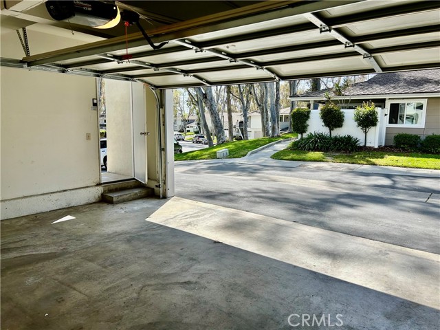 Detail Gallery Image 12 of 15 For 2576 E Coventry Cir #98,  Fullerton,  CA 92833 - 2 Beds | 1 Baths