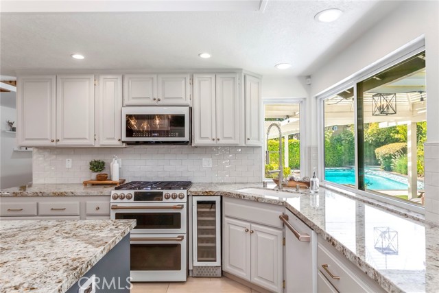 Image 18 of 75 For 25655 Yucca Valley Road