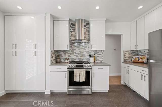 Detail Gallery Image 15 of 43 For 5834 Satsuma Ave, North Hollywood,  CA 91601 - 3 Beds | 2 Baths