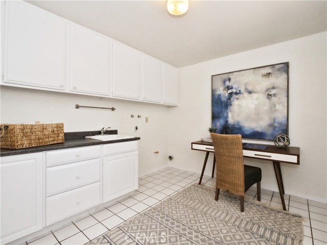 4 Bridlewood Circle, Rolling Hills Estates, California 90274, 3 Bedrooms Bedrooms, ,1 BathroomBathrooms,Residential,Sold,Bridlewood,PV23048044