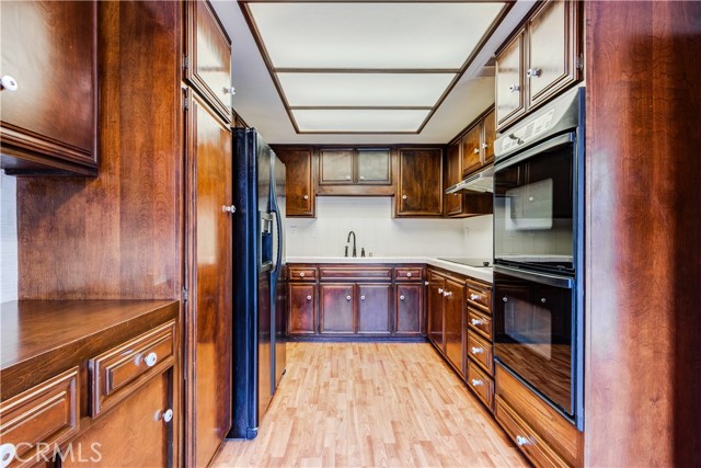 506 W Sierra Madre Boulevard, Sierra Madre CA: https://media.crmls.org/medias/325b508e-f0dd-4974-b4e7-9e145bd39d54.jpg