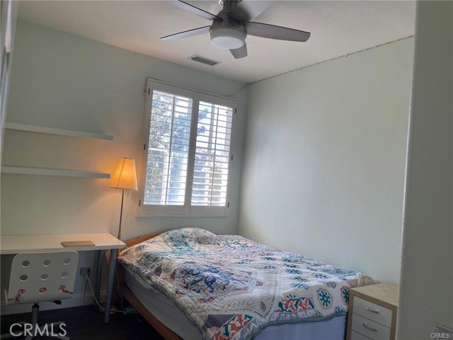 Detail Gallery Image 9 of 14 For 6 Carpenteria, Irvine,  CA 92602 - 4 Beds | 3 Baths