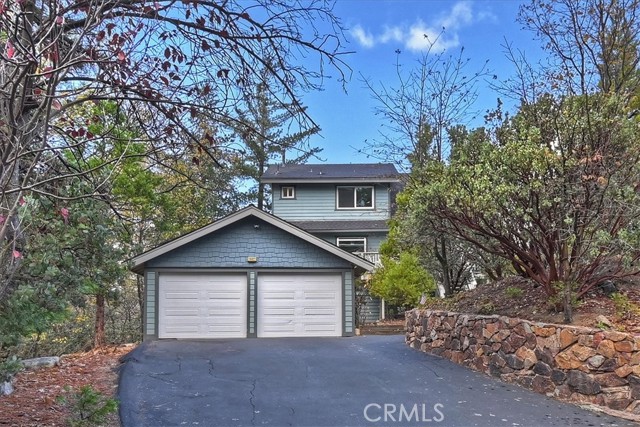 Detail Gallery Image 2 of 36 For 26822 Huron, Lake Arrowhead,  CA 92352 - 3 Beds | 3/1 Baths