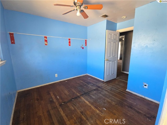 Detail Gallery Image 17 of 27 For 1923 W Pontiac, Fresno,  CA 93705 - 4 Beds | 2 Baths