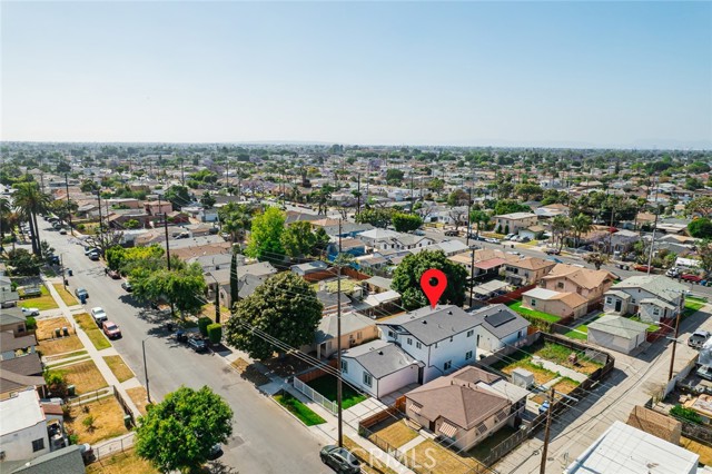939 E 97th Street, Los Angeles CA: https://media.crmls.org/medias/325ca218-a5c2-477b-8da9-9ad0a36ebee8.jpg