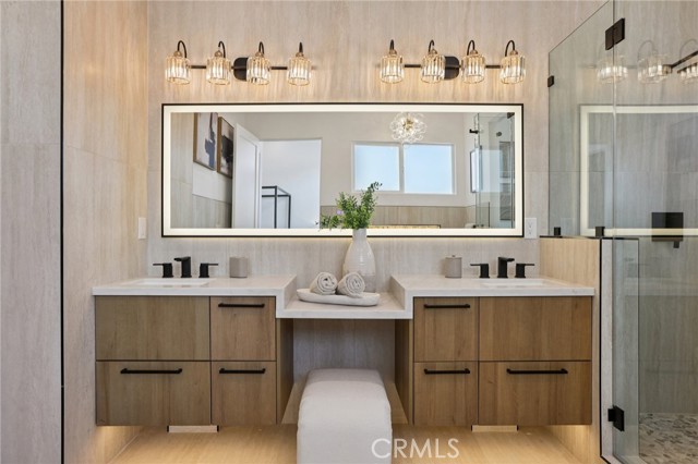 Detail Gallery Image 27 of 52 For 1914 Belmont Ln a,  Redondo Beach,  CA 90278 - 4 Beds | 3/1 Baths