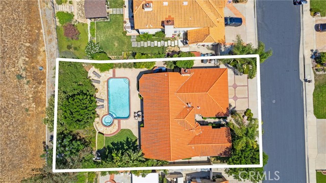 28505 Evening Breeze Drive, Yorba Linda CA: https://media.crmls.org/medias/325d17ec-00db-4f01-84a6-a176f9db0f7e.jpg
