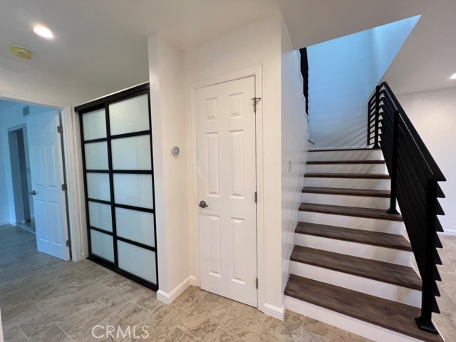 23042 Saticoy St. photo 8