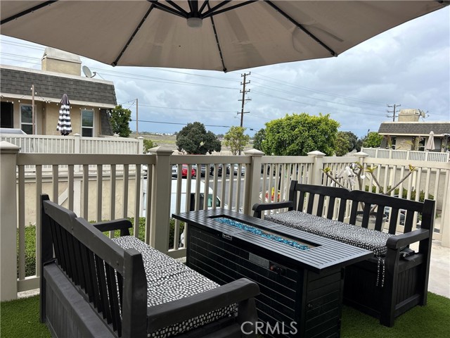 16041 Warmington Lane, Huntington Beach CA: https://media.crmls.org/medias/325e06a1-9799-49cb-9f28-648c622af85a.jpg