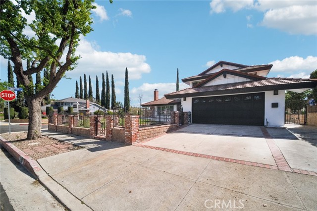 19040 Celtic Street, Porter Ranch CA: https://media.crmls.org/medias/325e94fd-227b-41b5-86f7-d55da07296a8.jpg
